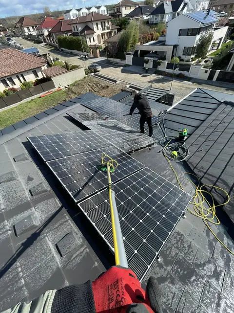 Curățare panouri solare - Lucrările noastre 11