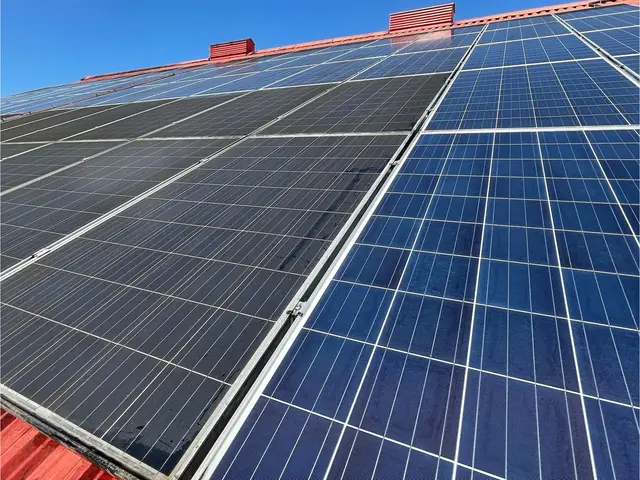 Curățare panouri solare